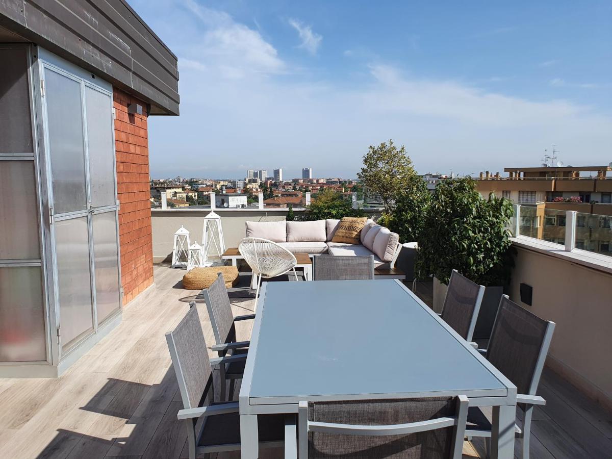 Appartamento Penthouse F8 - Panoramic Terrace, View Two Towers Bologna Esterno foto